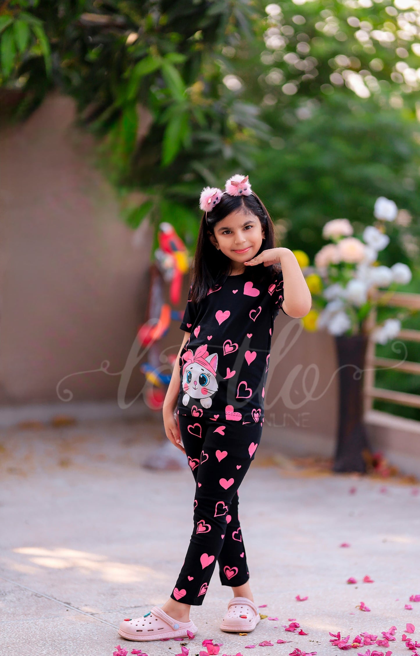 Black White Kitty With Pink Hearts Printed Kids Suit